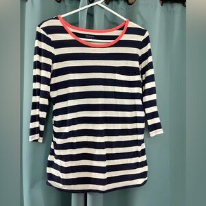 Gap Meternity Navy and White Striped 3/4 Sleeve Tee. Size small